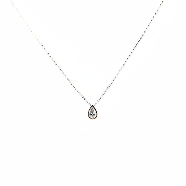 18Kt Classic Solitaire Pendant on Chain